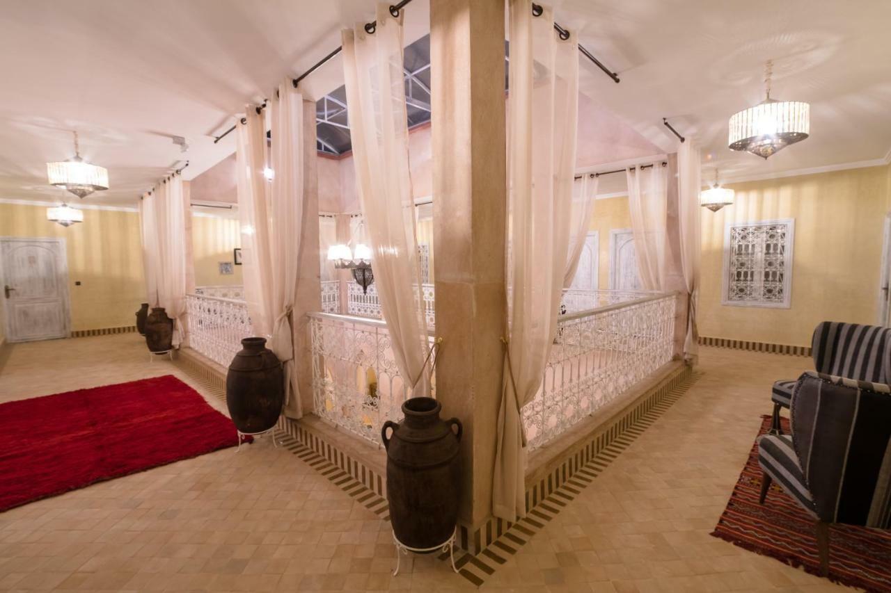 Riad Chebbi Merzouga Bagian luar foto