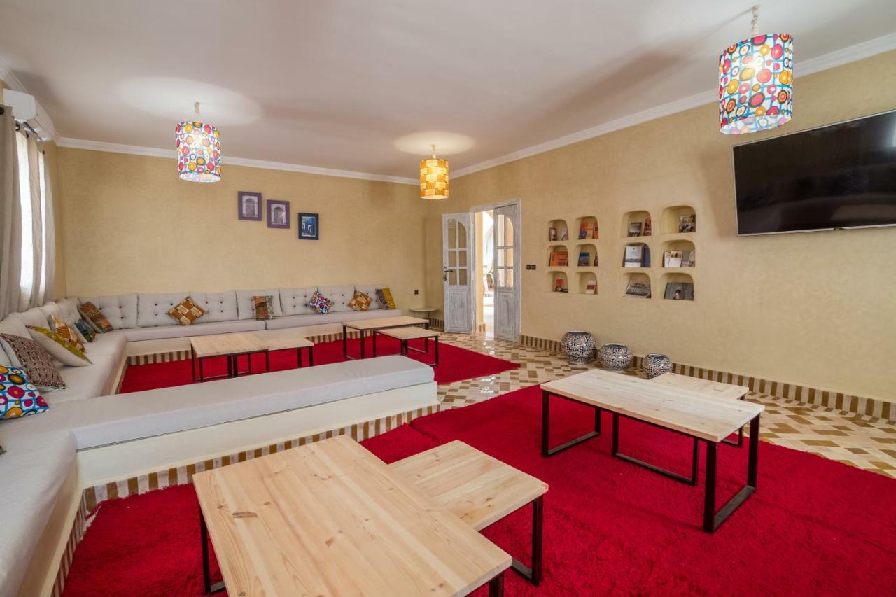Riad Chebbi Merzouga Bagian luar foto